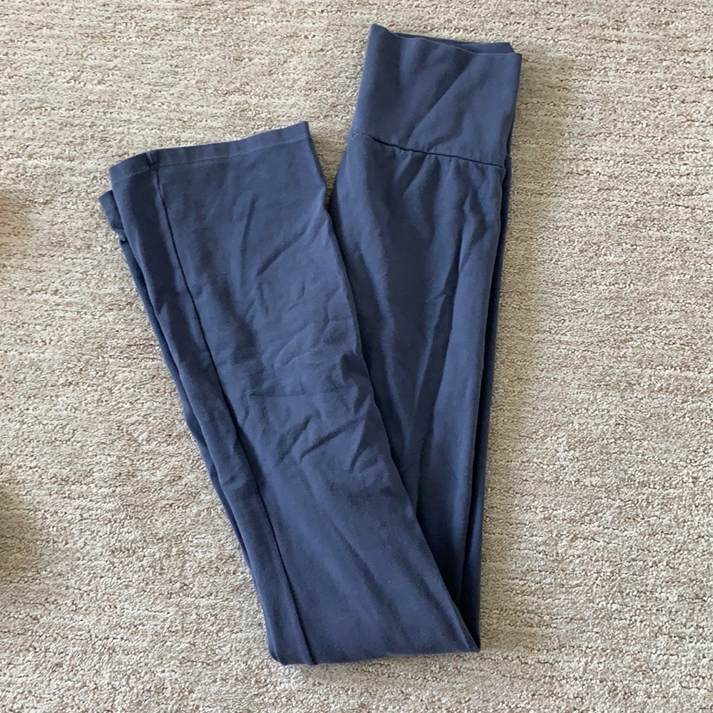 NWOT brandy melville flare leggings